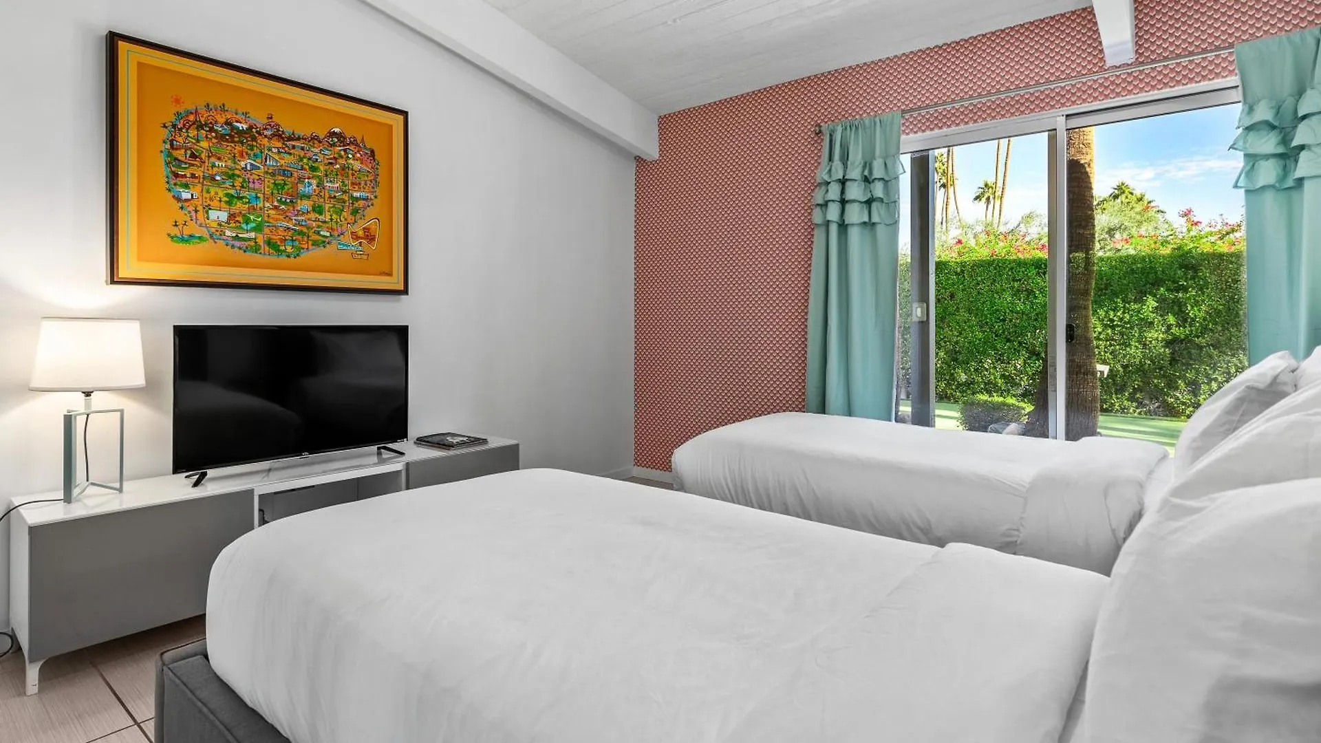 Far Far Away In Vista Las Palmas By Acme House Company Palm Springs Estados Unidos